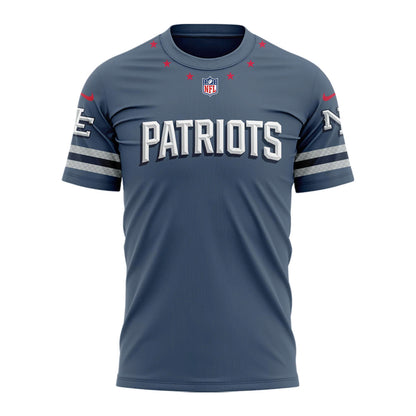 Limited edition New England Patriots T-shirt 𝙍𝙞𝙫𝙖𝙡𝙧𝙞𝙚𝙨. For fans in 2025!